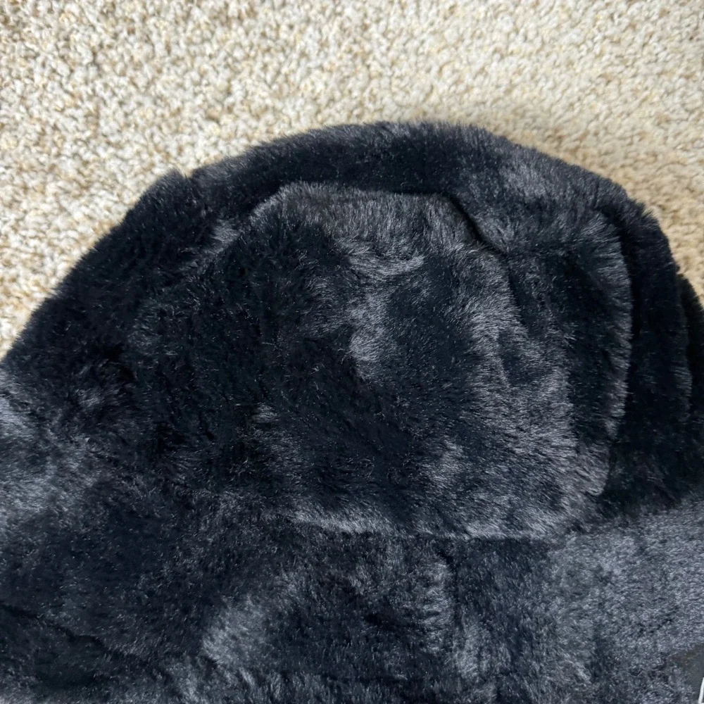 Chillmeister Fuzzy Bucket Hat Black Faux Fur Plush Streetwear One Size